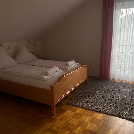 Zimmermann بيت ضيافة أونترونهلدينغين